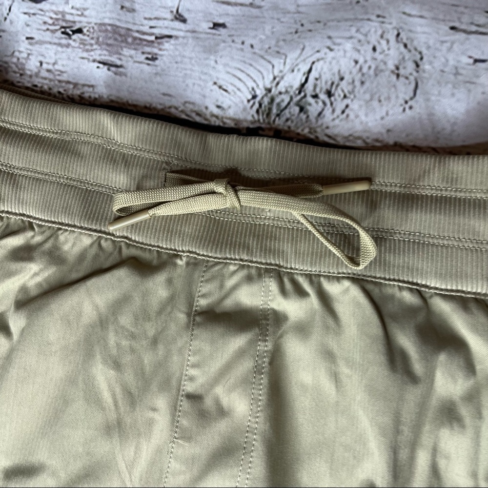 The North Face Aphrodite Motion Shorts Size L - Picture 5 of 7